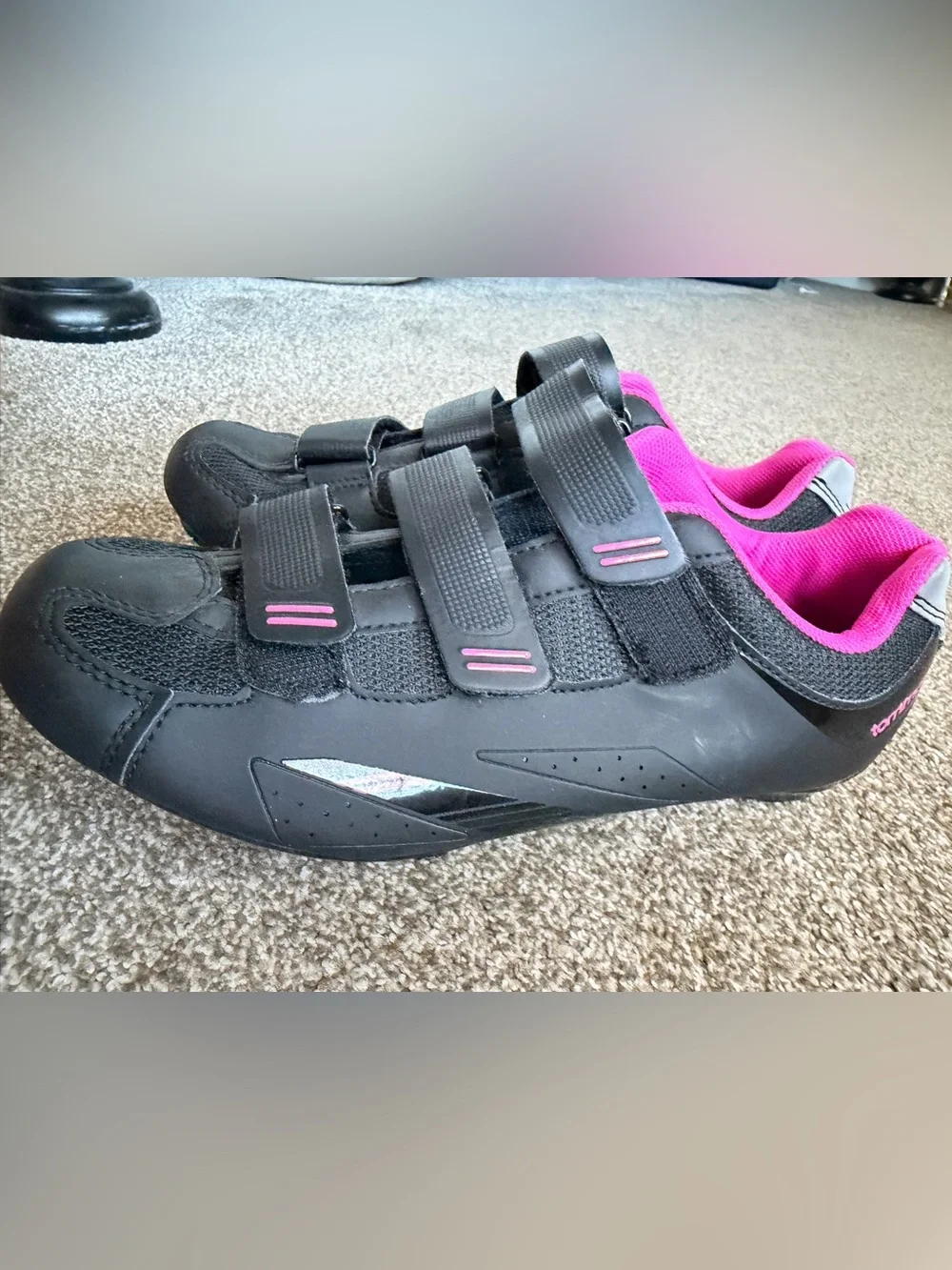 Tommaso black & pink cycling shoes with delta cleats